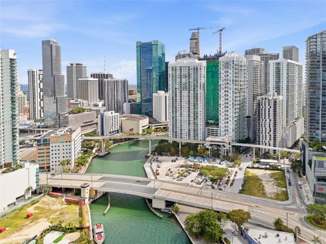 Apartment for sale  Unit #2104 - photo 7490800