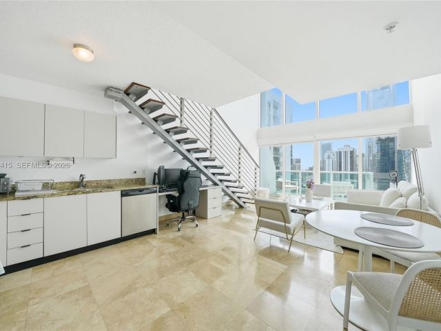 Apartment for sale  Unit #2104 - photo 7490804