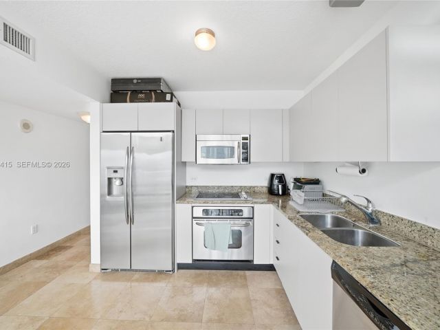 Apartment for sale  Unit #2104 - photo 7490806