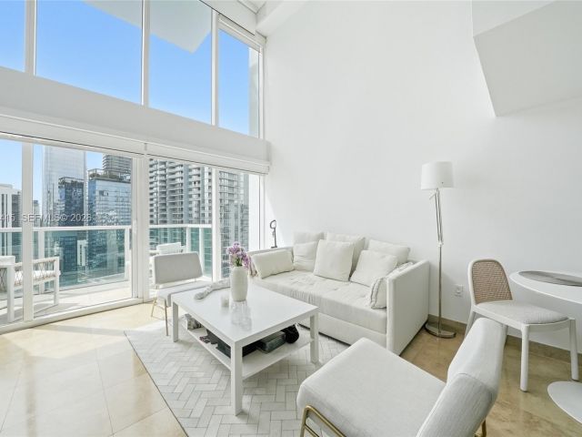 Apartment for sale  Unit #2104 - photo 7490808