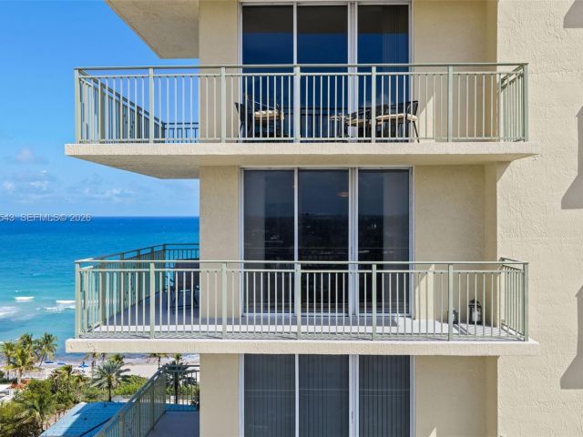 Apartment for sale  Unit #1402 - photo 7498326