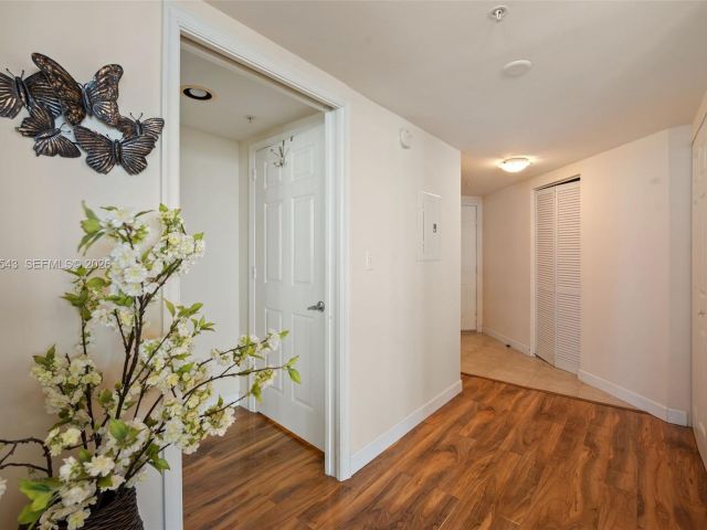 Apartment for sale  Unit #1402 - photo 7498330