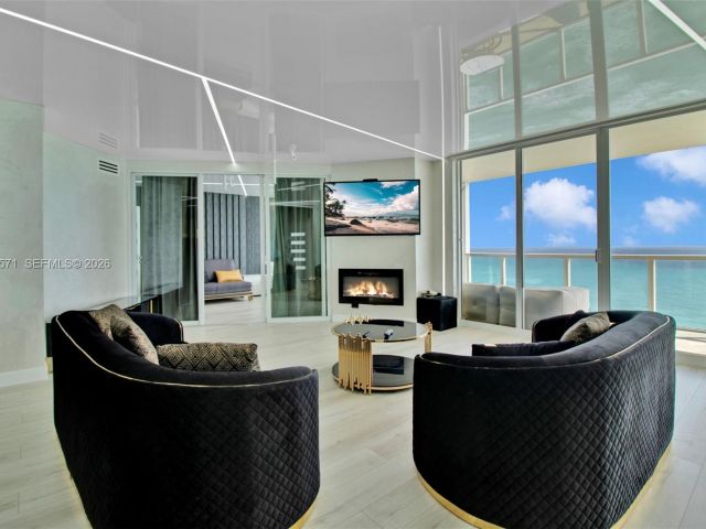 Apartment for rent  Unit #2002 - photo 7486565