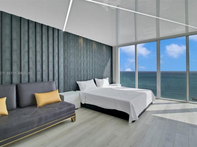 Apartment for rent  Unit #2002 - photo 7486567