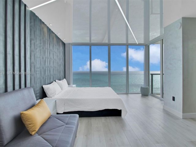 Apartment for rent  Unit #2002 - photo 7486569