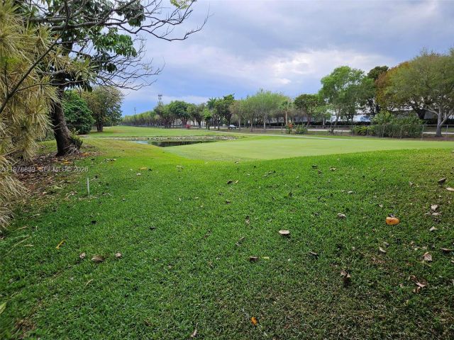 Home for rent at 3950 ESTEPONA AVE 6-D-6 - photo 7484964