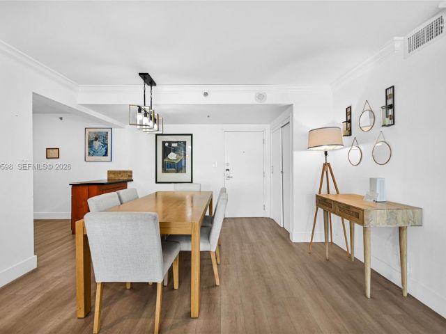 Apartment for sale  Unit #1214 - photo 7505441