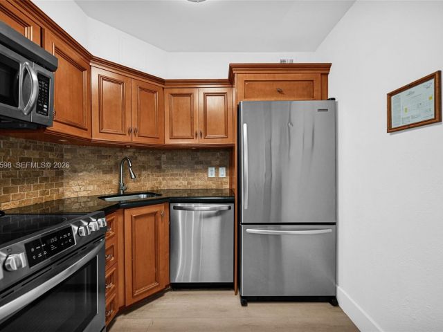 Apartment for sale  Unit #1214 - photo 7505446