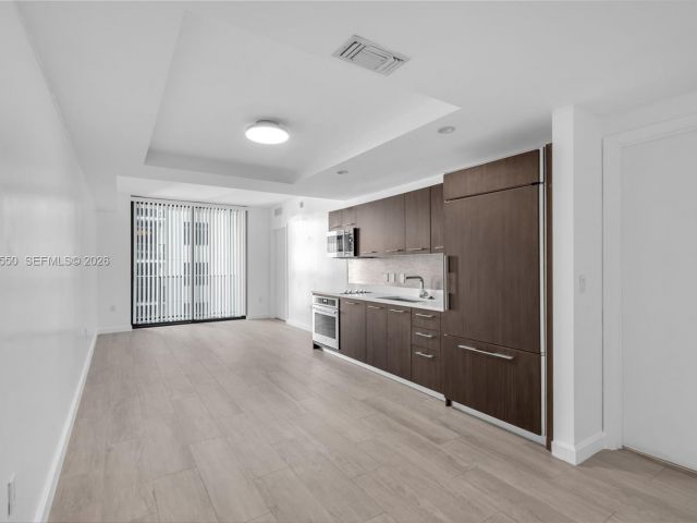 Apartment for sale  Unit #1109 - photo 7508133