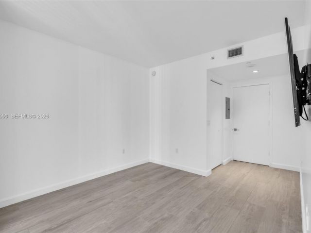 Apartment for sale  Unit #1109 - photo 7508140