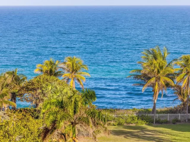 2-bedroom condo for sale in Hallandale Beach - 1945 S Ocean Dr 714 - MondialRealty