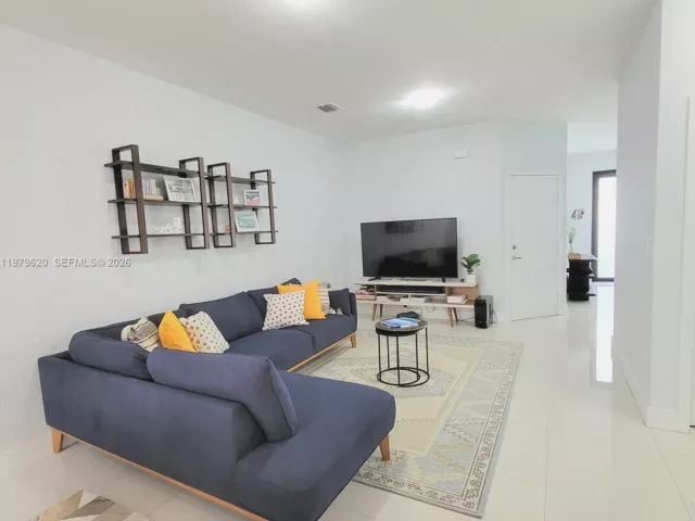 4-bedroom home for sale in Miami - 491 SW 91st Pl - MondialRealty