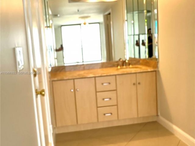 Apartment for sale  Unit #2411 - photo 7495363