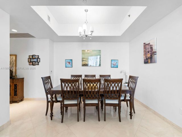 Apartment for rent  Unit #405 - photo 7497402