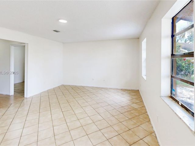 Home for sale at 1664 SW 2nd Ct - photo 7459447