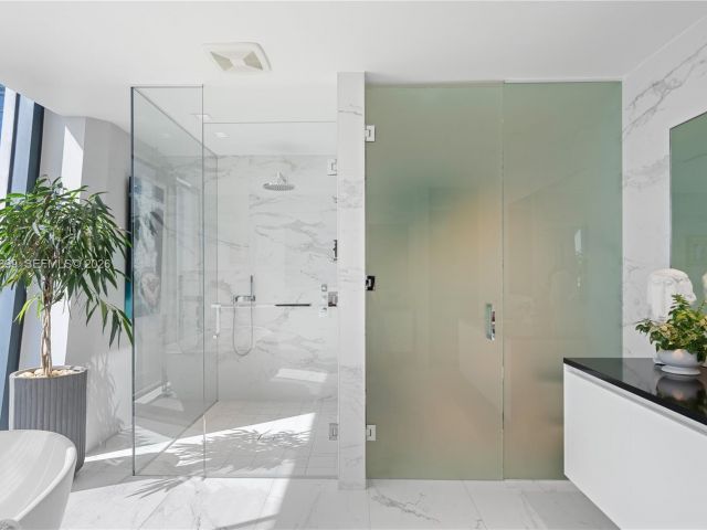 Apartment for sale  Unit #3201 - photo 7487456