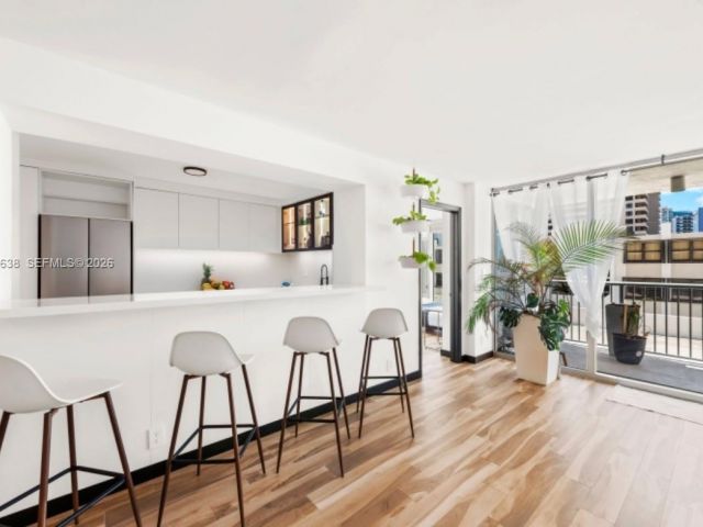 Apartment for sale  Unit #504 - photo 7504226