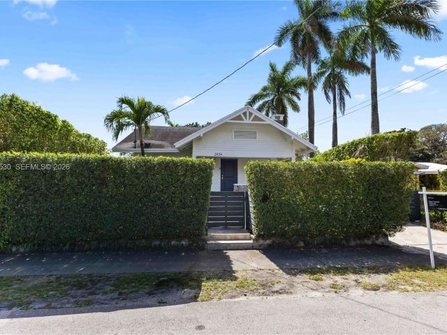 Home for sale at 2434 SW 15th St - photo 7503700