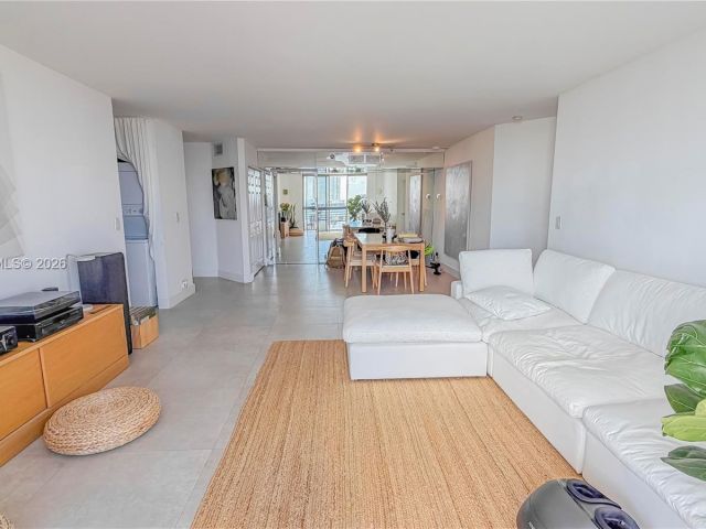 Apartment for sale  Unit #LPH13 - photo 7504007