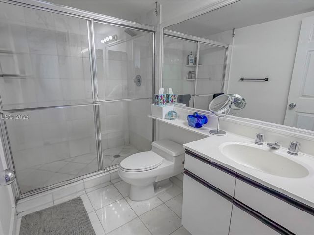 Apartment for sale  Unit #LPH13 - photo 7504009