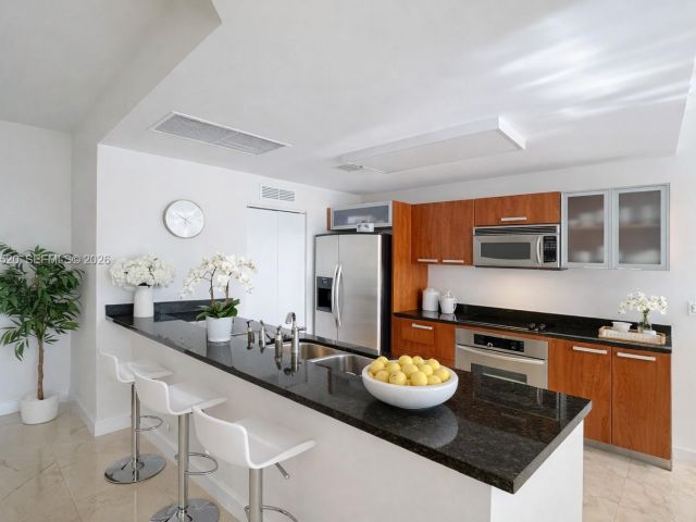 Apartment for sale  Unit #2-606 - photo 7521596