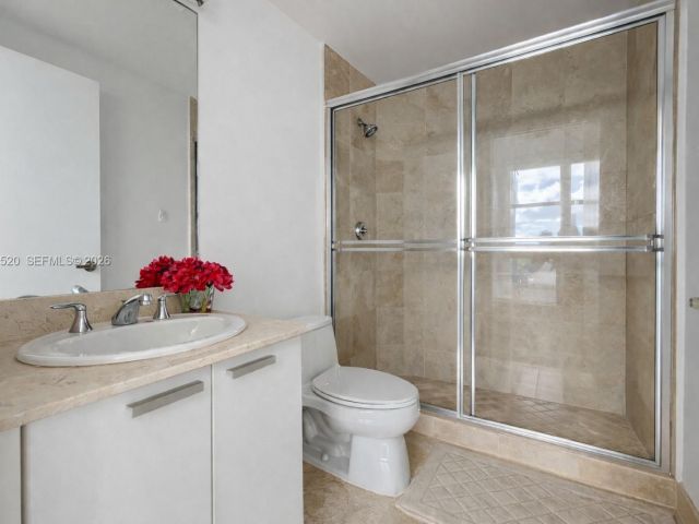 Apartment for sale  Unit #2-606 - photo 7521600