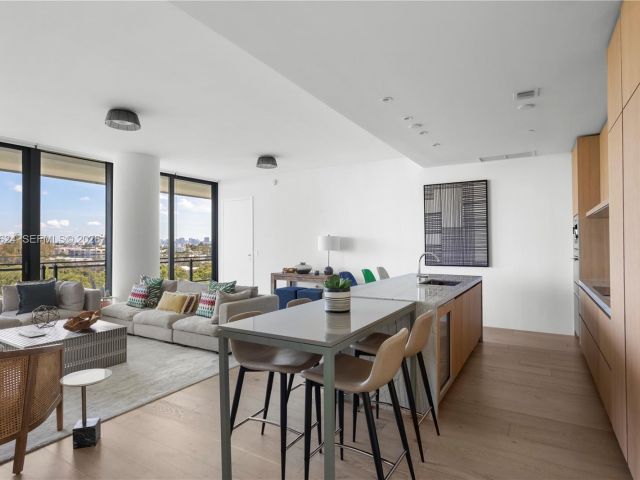 Apartment for rent  Unit #604 - photo 7506094