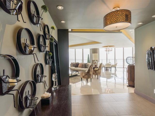 Apartment for rent  Unit #2100 - photo 7507790