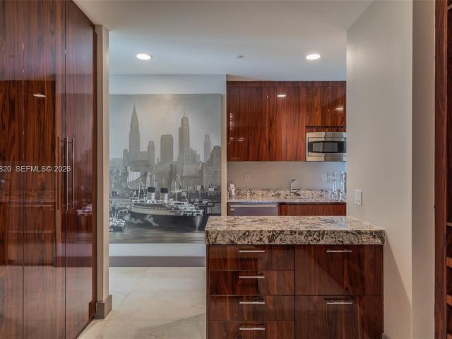 Apartment for rent  Unit #2100 - photo 7507802