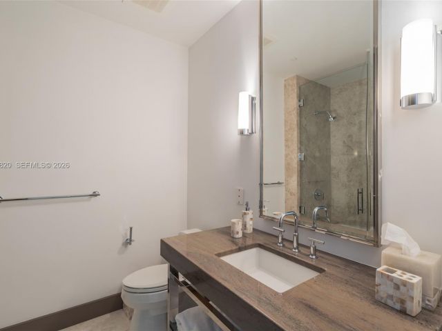 Apartment for rent  Unit #2100 - photo 7507805