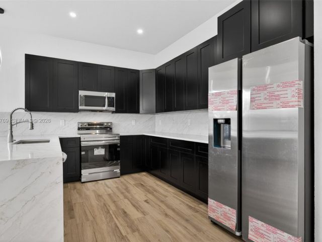 Home for sale at 3040 NW 24th St - photo 7482502