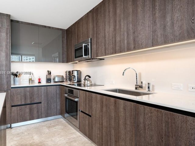 Apartment for sale  Unit #2807 - photo 7509293