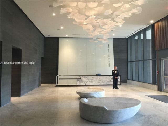 Apartment for sale  Unit #2807 - photo 7509302