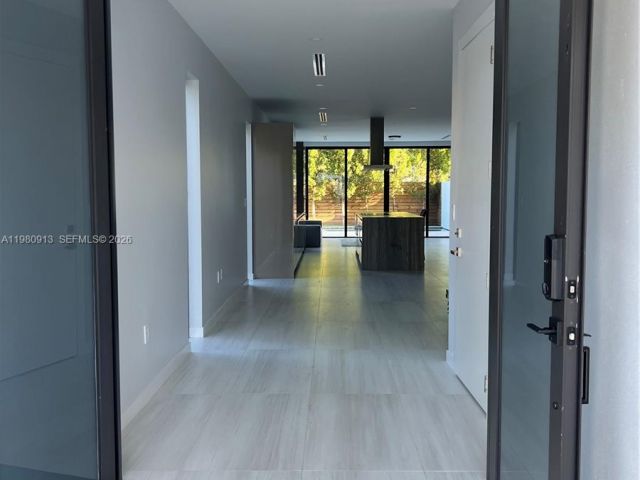 Home for sale at 1533 SW 22 terrace - photo 7463606