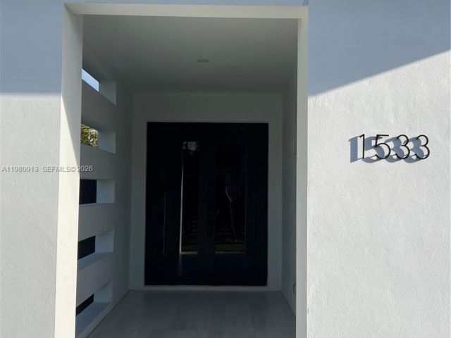 Home for sale at 1533 SW 22 terrace - photo 7463607