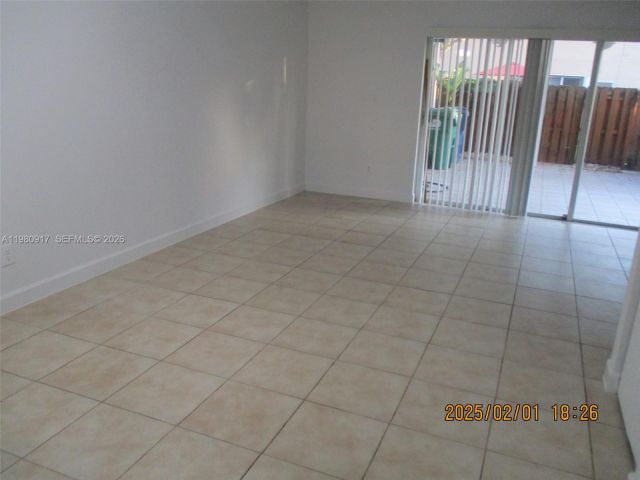 3-bedroom home for rent in Miami - 13910 SW 175th Ter 13010 - MondialRealty