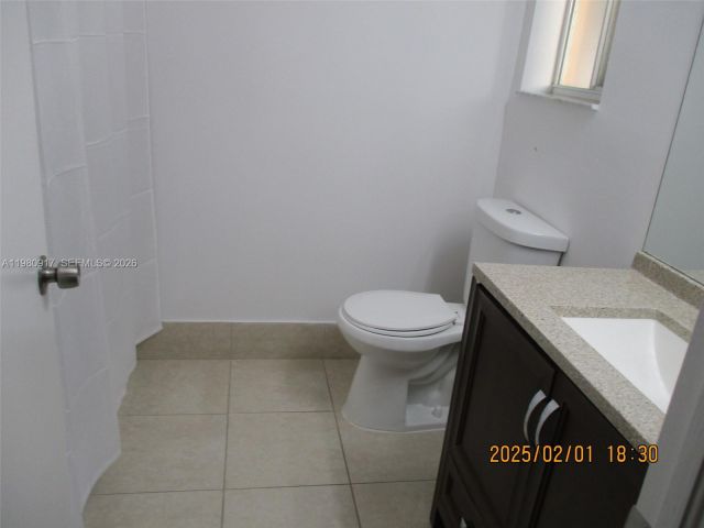 3-bedroom home for rent in Miami - 13910 SW 175th Ter 13010 - MondialRealty