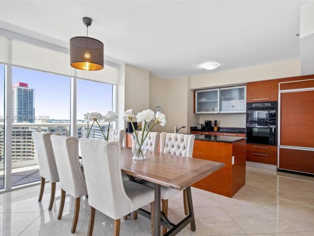 Apartment for rent  Unit #1406 - photo 7499470