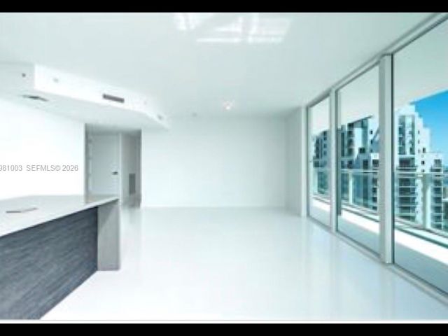 Apartment for rent  Unit #4106 - photo 7453642