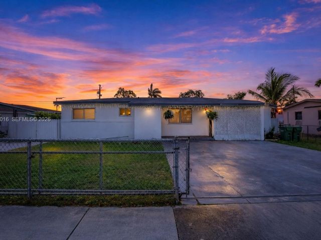 Home for sale at 1570 NE 9th St - photo 7459567