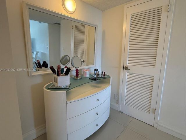 Apartment for sale  Unit #310 - photo 7502349