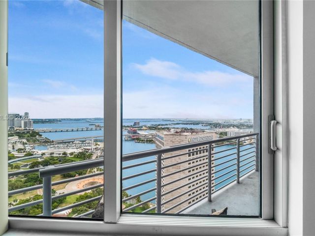 Apartment for rent  Unit #4314 - photo 7487204