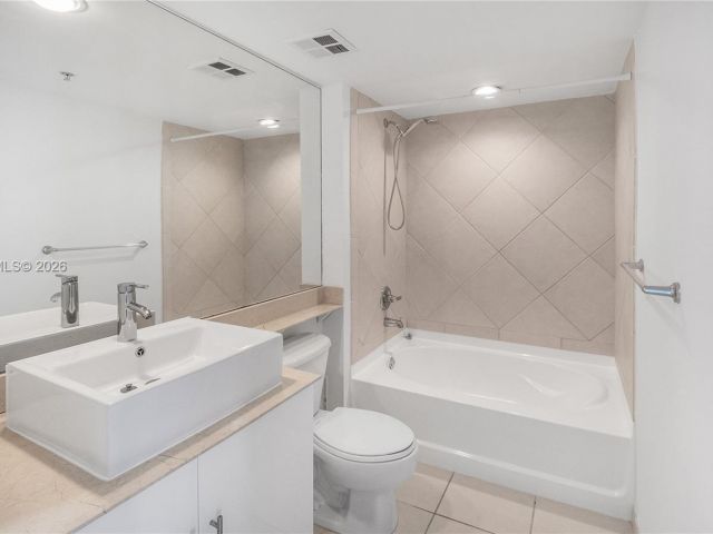 Apartment for rent  Unit #4314 - photo 7487205