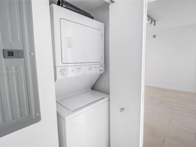 Apartment for rent  Unit #4314 - photo 7487207