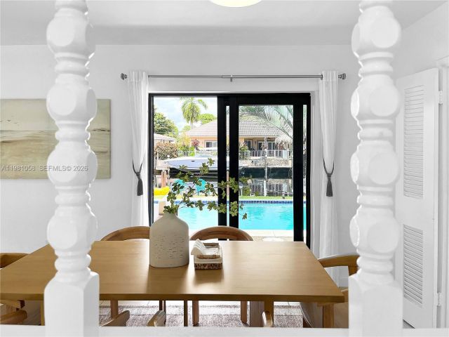 Home for sale at 151 SE 9th Ct - photo 7520562