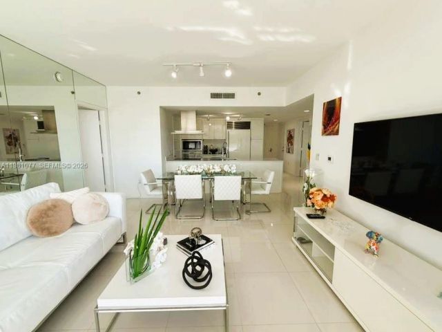 Apartment for rent  Unit #511 - photo 7510933