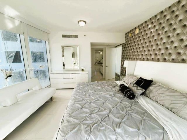 Apartment for rent  Unit #511 - photo 7510934