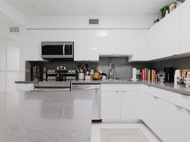 Home for sale at 2621 SW 12th Ter - photo 7482287