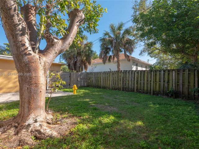 Home for sale at 2621 SW 12th Ter - photo 7482296