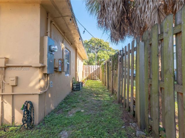 Home for sale at 2621 SW 12th Ter - photo 7482297